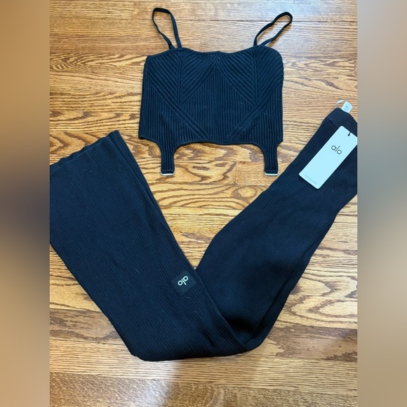 Black Ribbed Two-Piece Set NWT
Alo - Picture 3 of 5